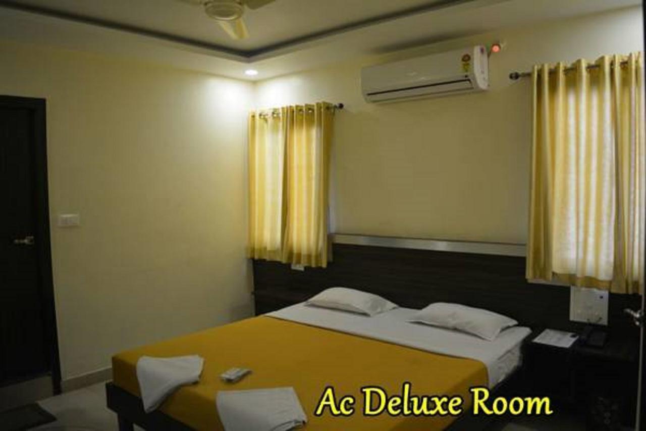 Hotel Green Tree Rāipur Zewnętrze zdjęcie